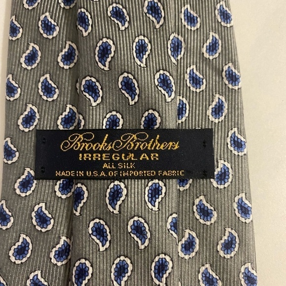 Brooks Brothers 100% silk necktie - Picture 2 of 2